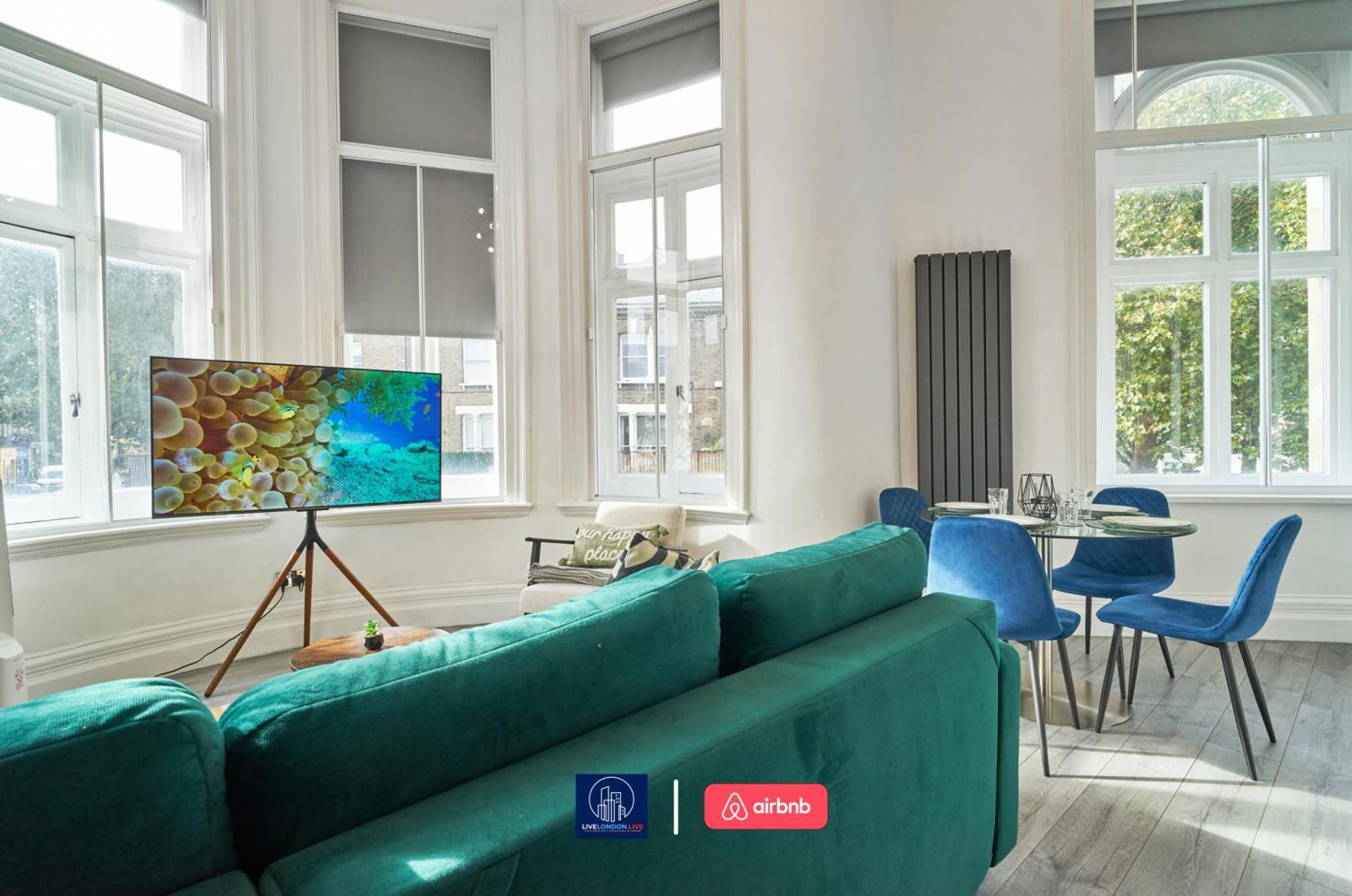 Last-Minute Specials L Sleeps Up To 4 Guests L One-Bedroom Apartment With King Bed And High Ceilings Near Camden By Live London Short Lets & Serviced Accommodation Ngoại thất bức ảnh