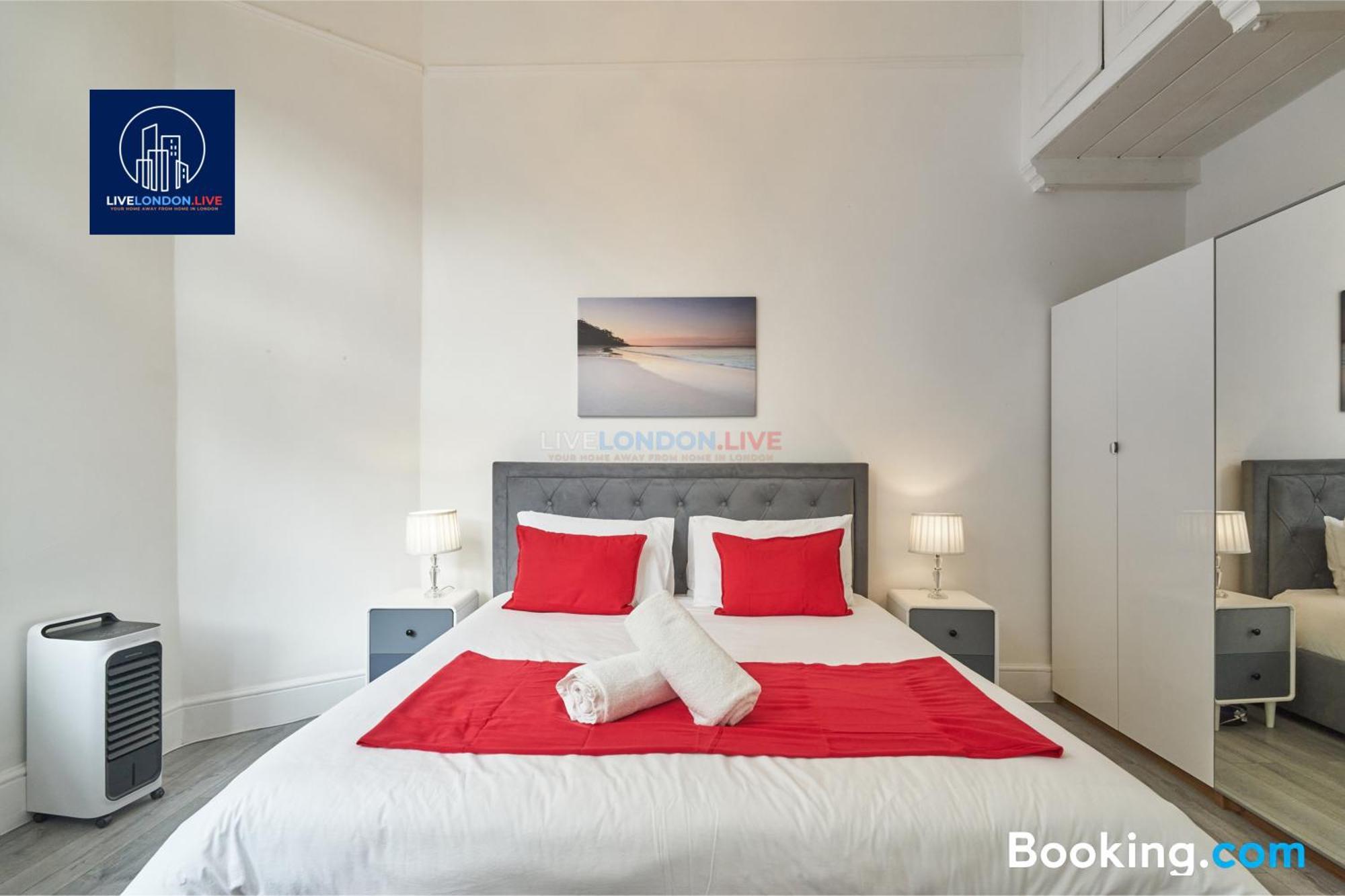 Last-Minute Specials L Sleeps Up To 4 Guests L One-Bedroom Apartment With King Bed And High Ceilings Near Camden By Live London Short Lets & Serviced Accommodation Ngoại thất bức ảnh